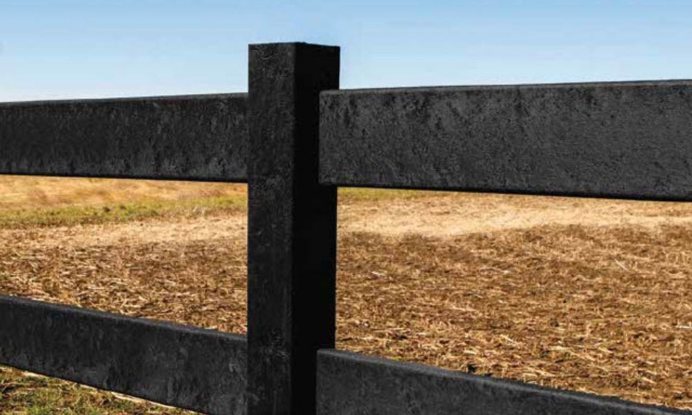 Advantages of Using Plastic Fencing on Commercial Property